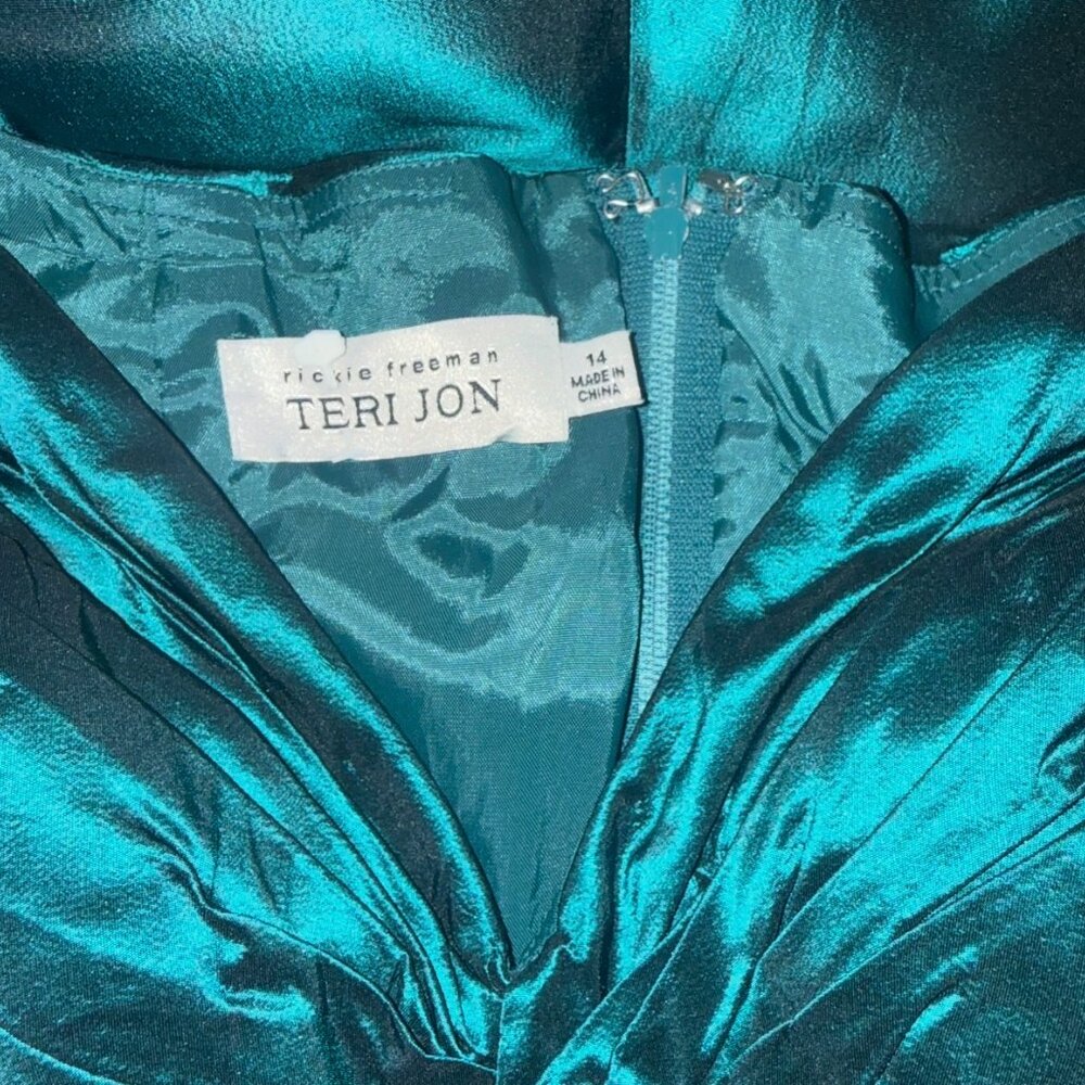 Teri Jon Rickie Freeman Women's MetallicEmerald 100% Silk Sleeveless Gown  Sz 14 - Picture 10 of 13